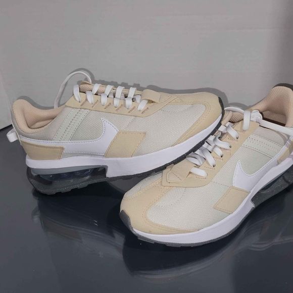 NEW Women's Nike Air max Pre-Day size 5.5 - Picture 8 of 10